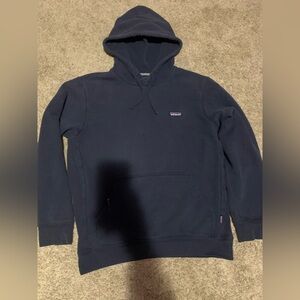 Patagonia men’s sweatshirt